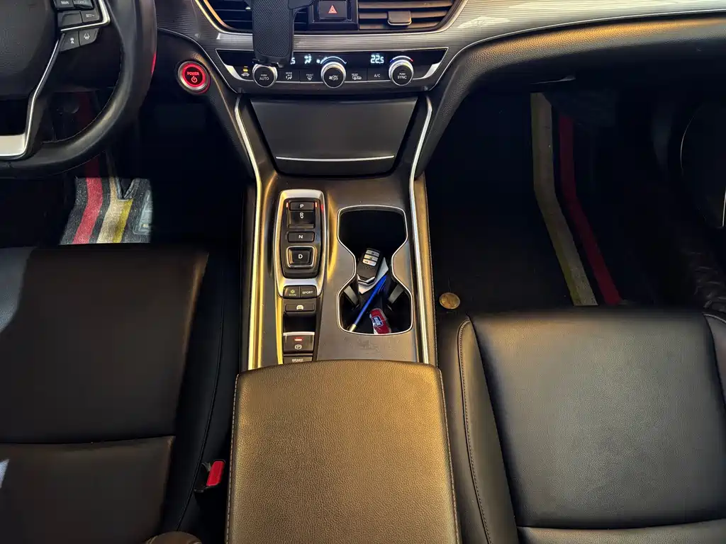 Honda Accord — миниатюра 7