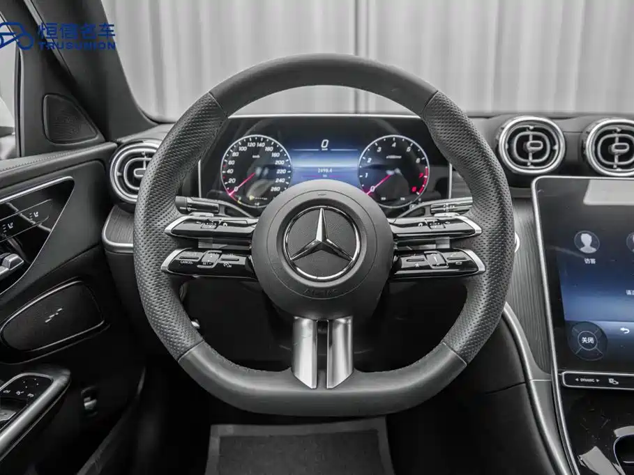 Mercedes-Benz C-Class — миниатюра 14