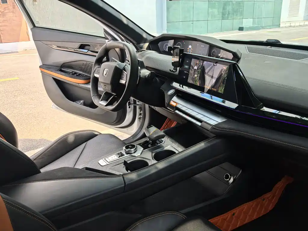Changan UNI-V — миниатюра 12