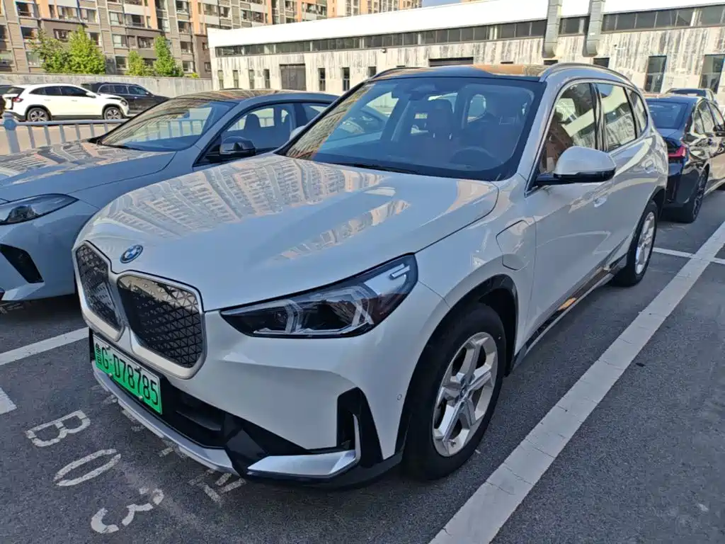 BMW iX1 — миниатюра 2