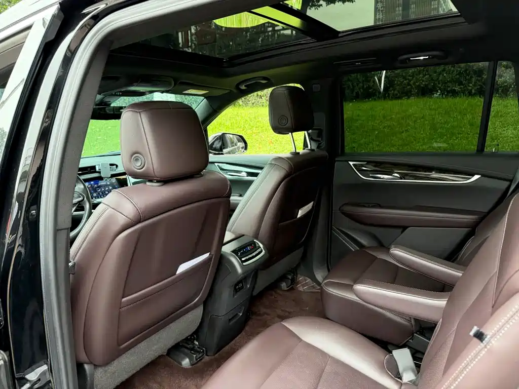 Cadillac XT6 — миниатюра 11