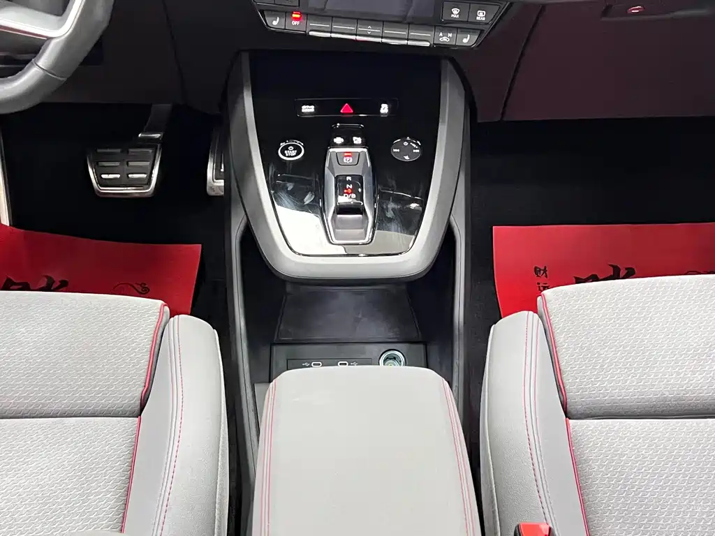 Audi Q5 e-tron — миниатюра 23