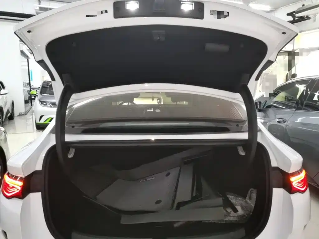 BYD Qin L — миниатюра 19