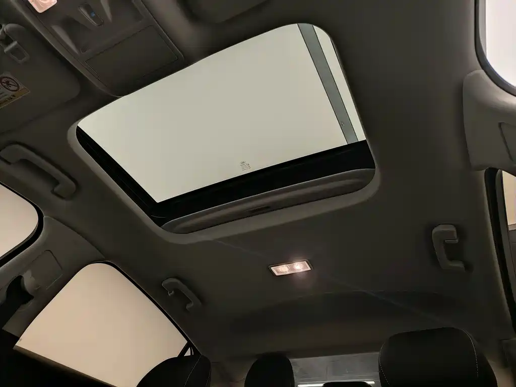 Ford Mondeo — миниатюра 14