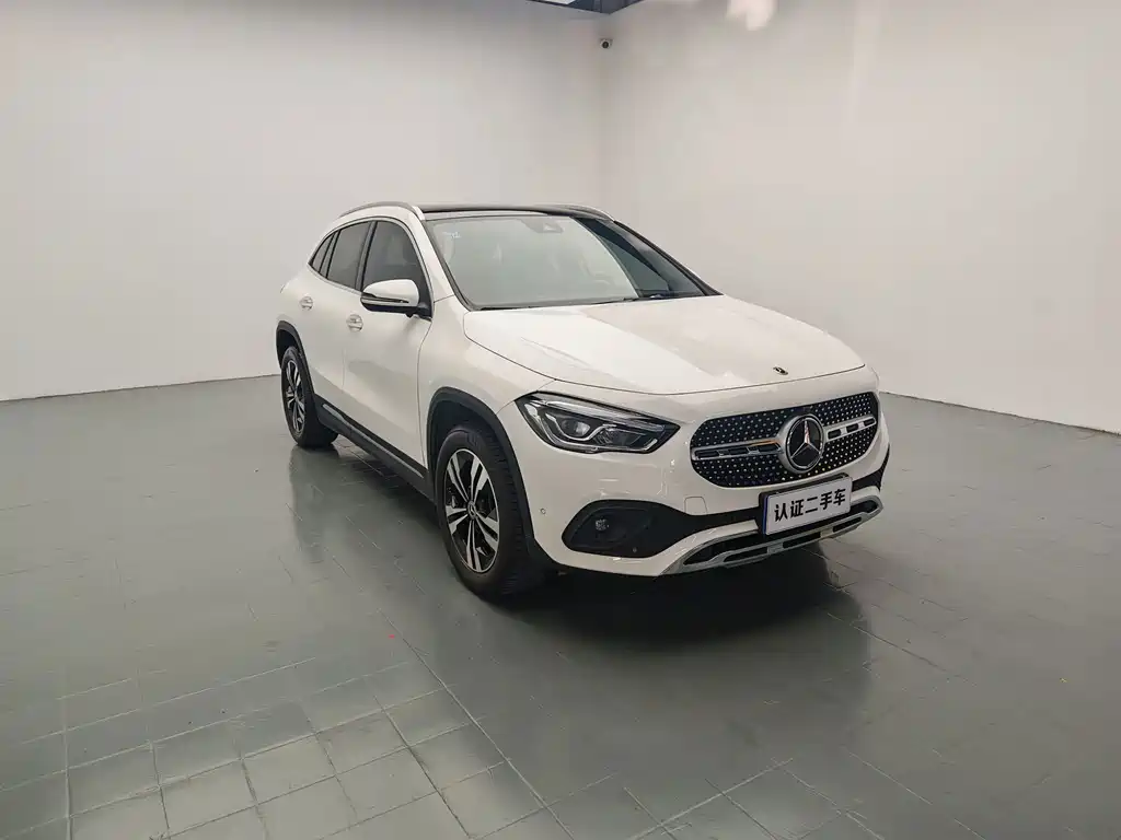 Mercedes-Benz GLA — миниатюра 2