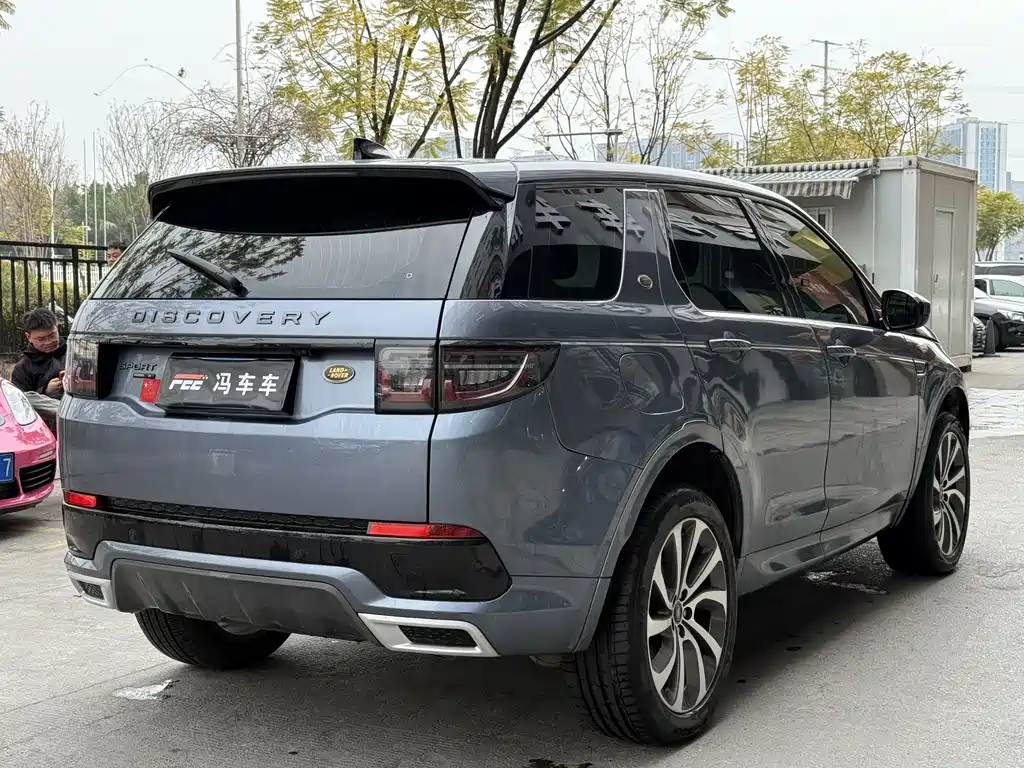 LAND ROVER DISCOVER SPORTS