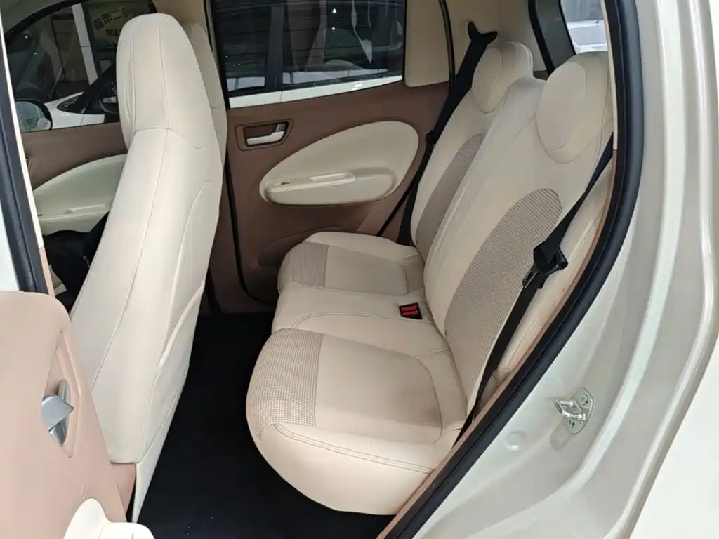 Wuling MINIEV — миниатюра 17