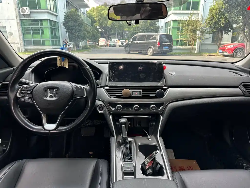 Honda Accord — миниатюра 5
