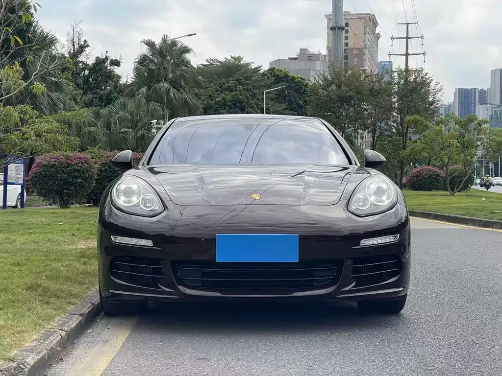 Porsche Panamera — миниатюра 2