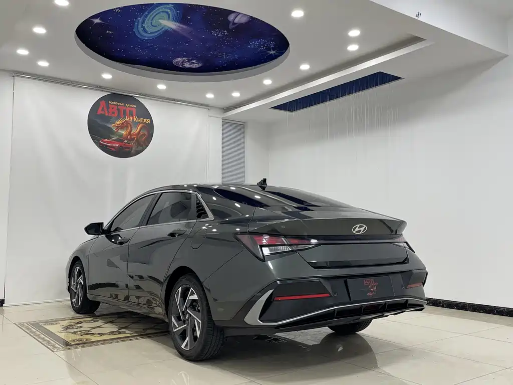 Hyundai Elantra — миниатюра 17