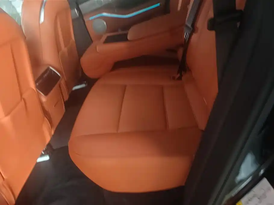 TANK TANK 700 NEW ENERGY