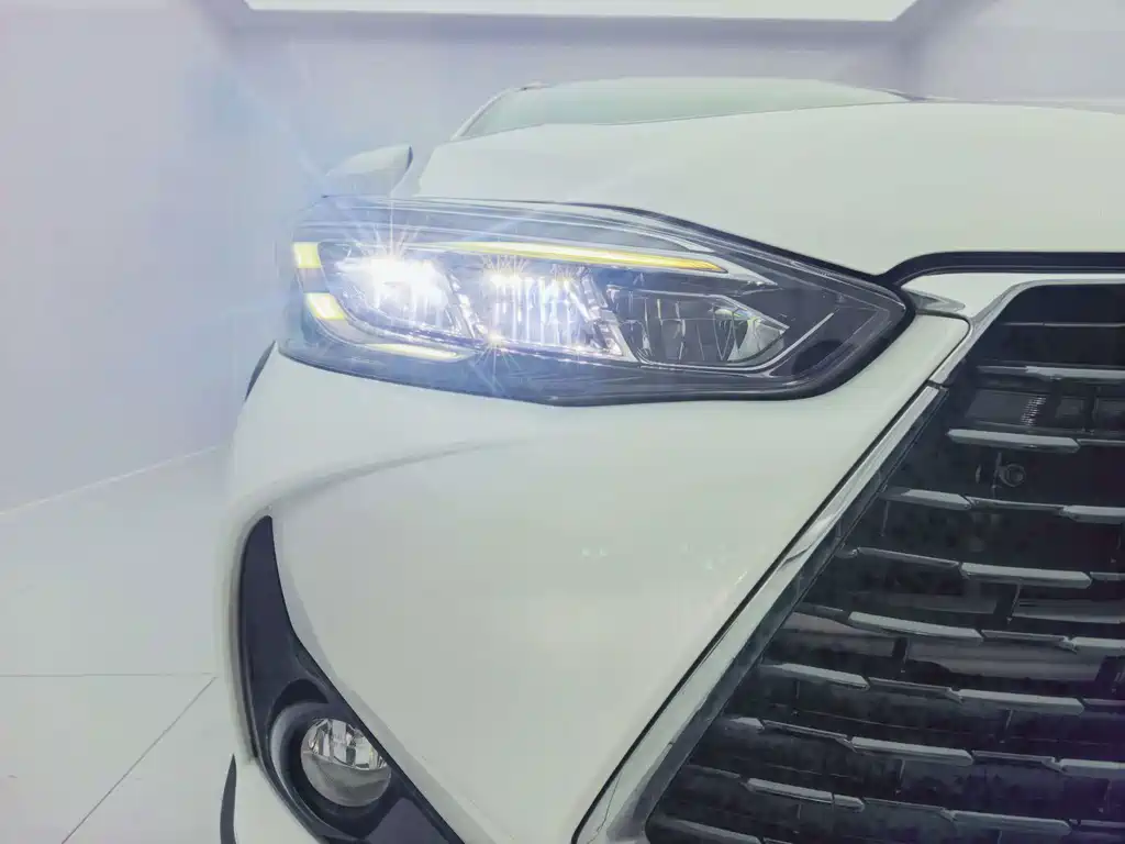 Toyota Yaris L — миниатюра 7