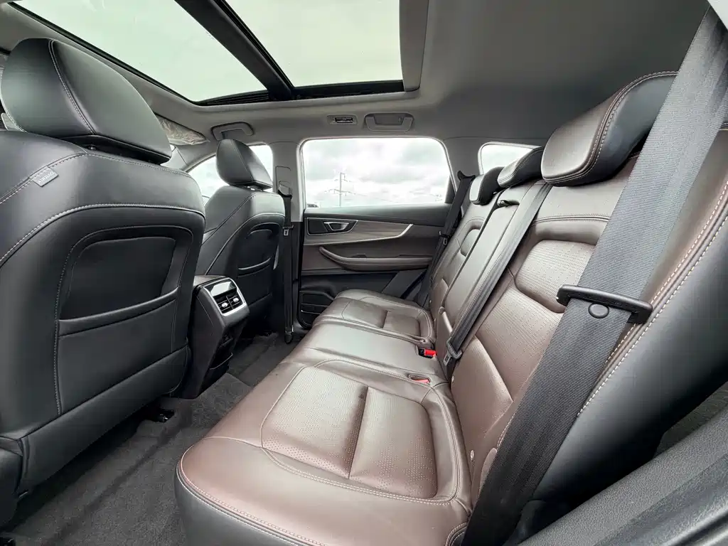 Chery Tiggo 8 — миниатюра 9