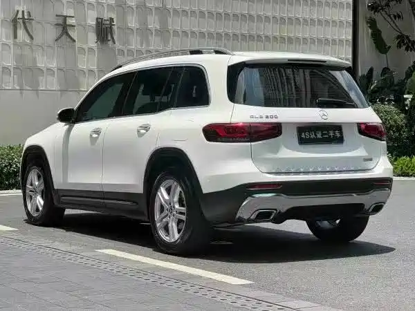 Mercedes-Benz GLB — миниатюра 9