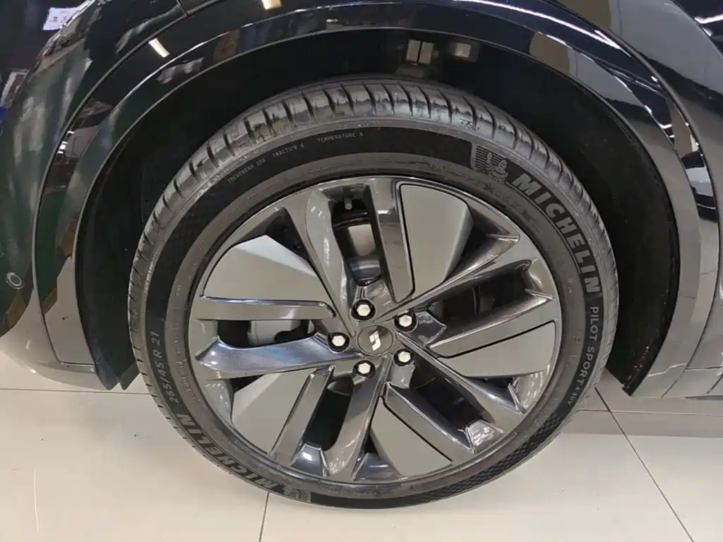 Li Auto Li L9 — миниатюра 23