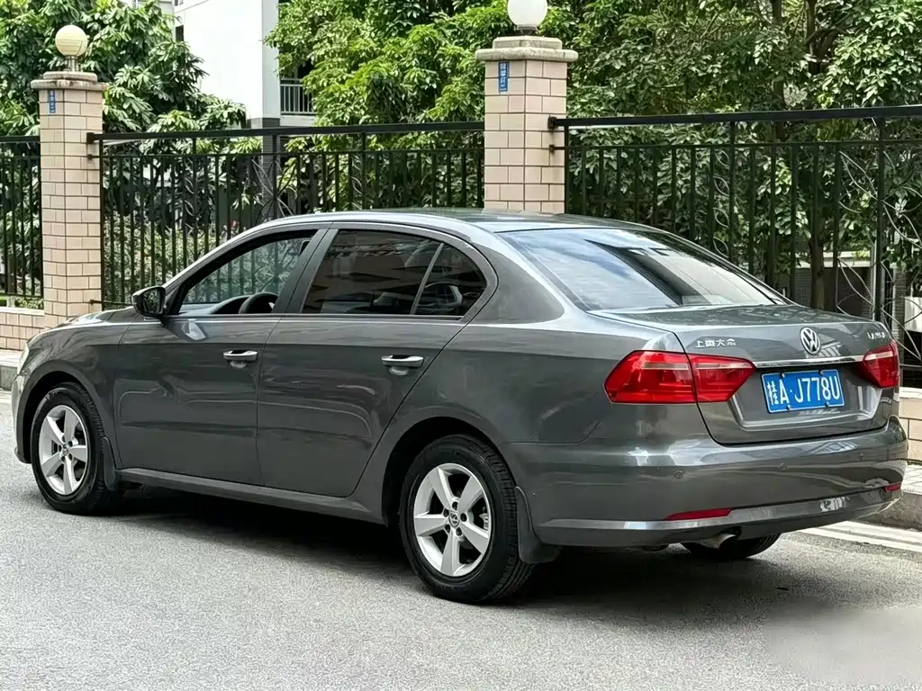 Volkswagen Lavida — миниатюра 3