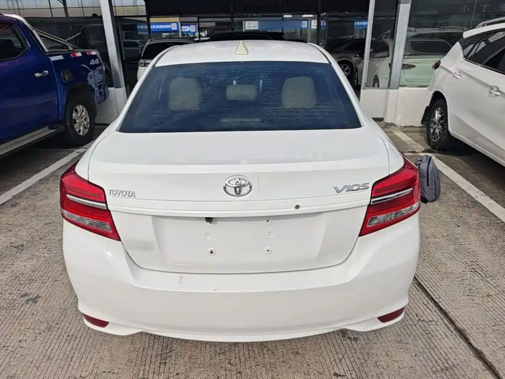 Toyota Vios — миниатюра 6