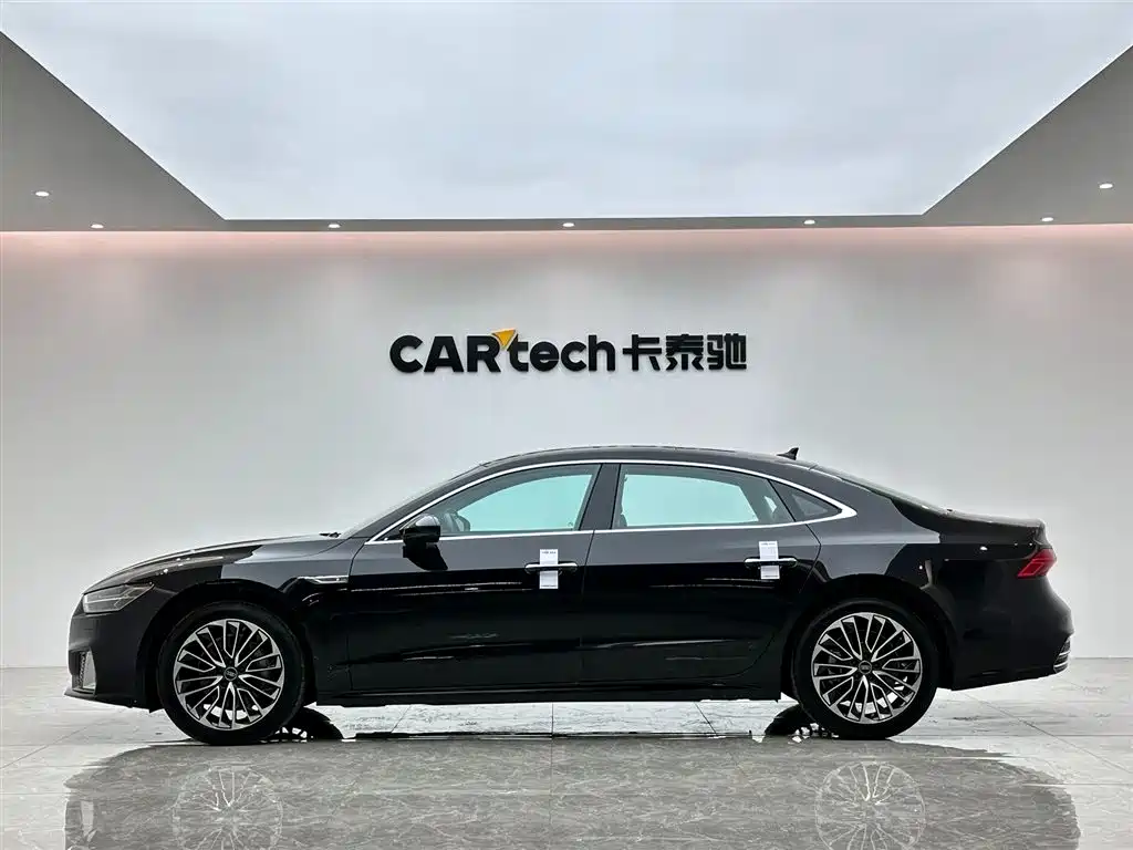 Audi A7L 2024 45 TFSI Luxury
