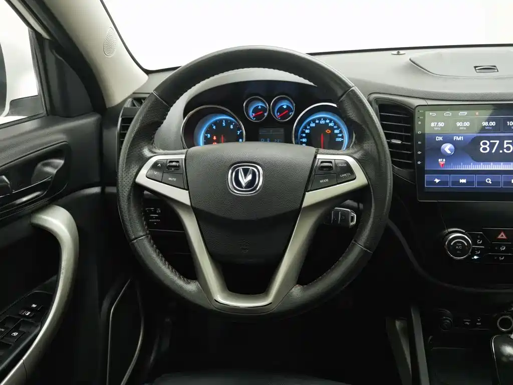Changan CS35 — миниатюра 11