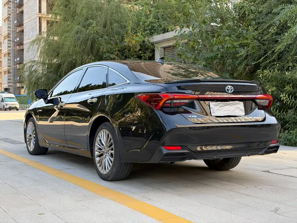 Toyota Avalon — миниатюра 12