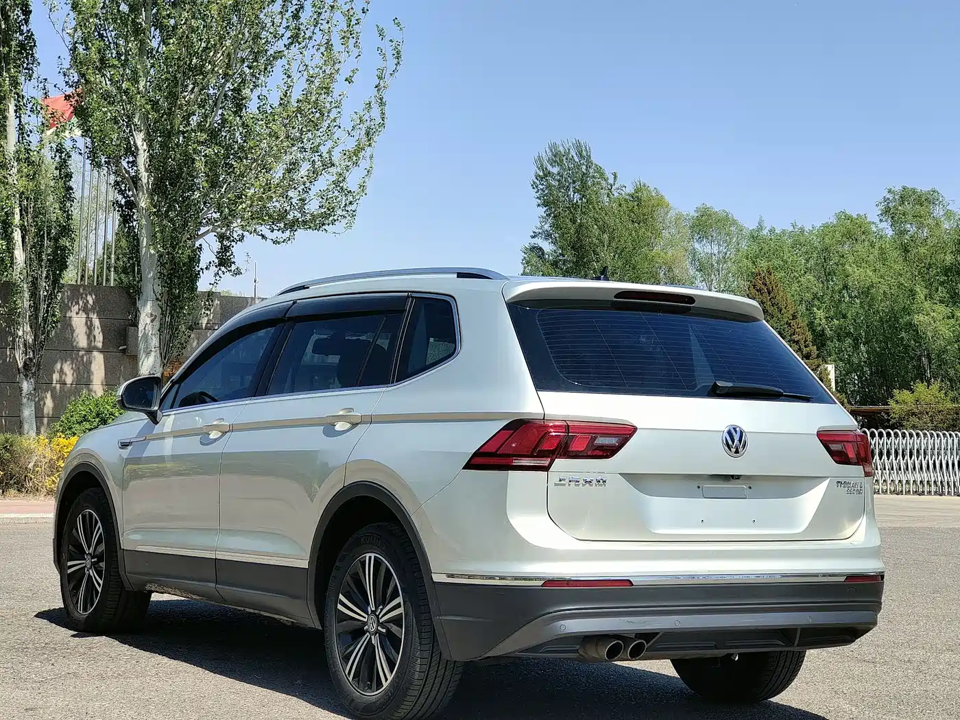 Volkswagen Tiguan L