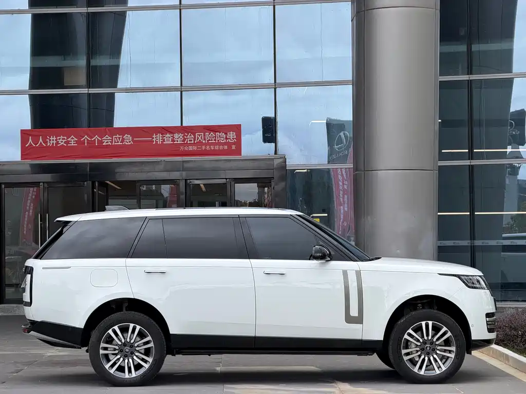 Land Rover Range Rover — миниатюра 3