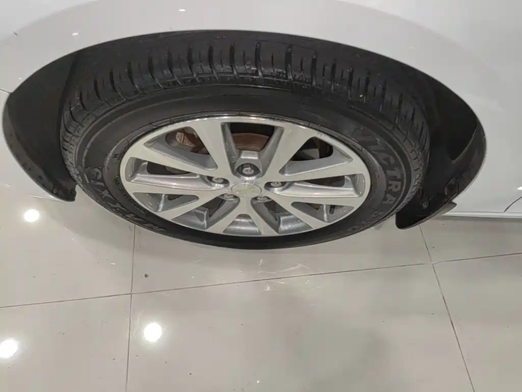 Chevrolet Malibu — миниатюра 23