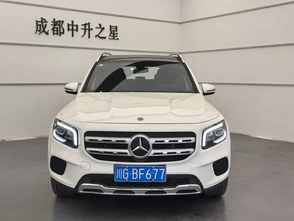 MERCEDES-BENZ GLB