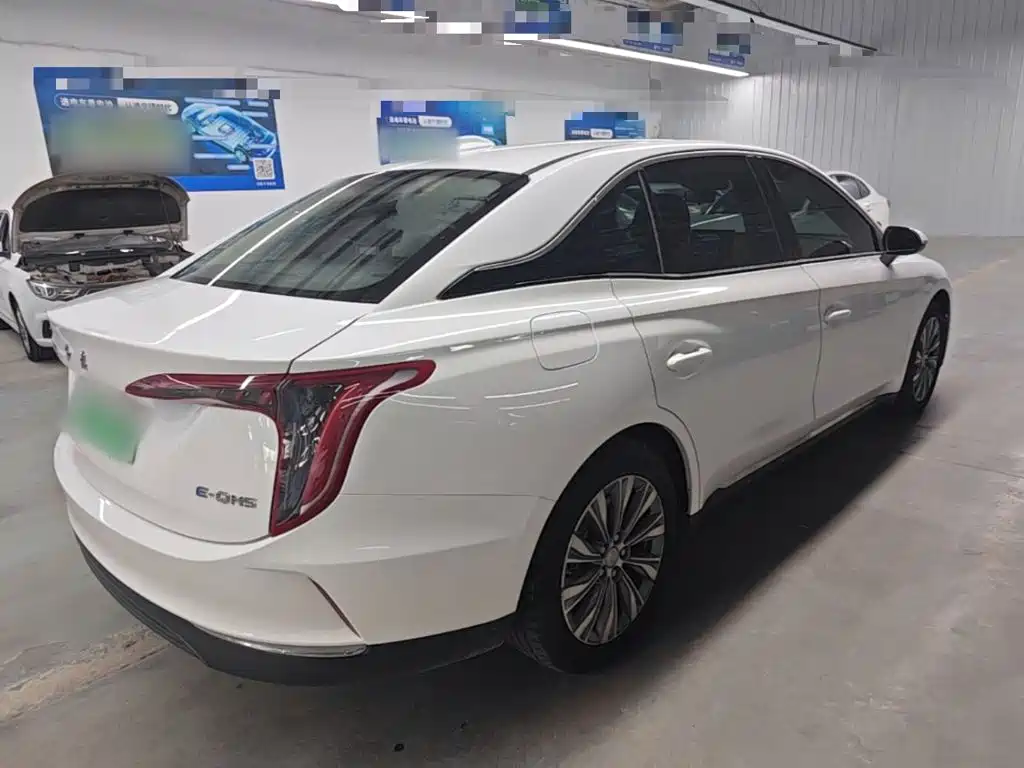 Hongqi Hongqi E-QM5 — миниатюра 7