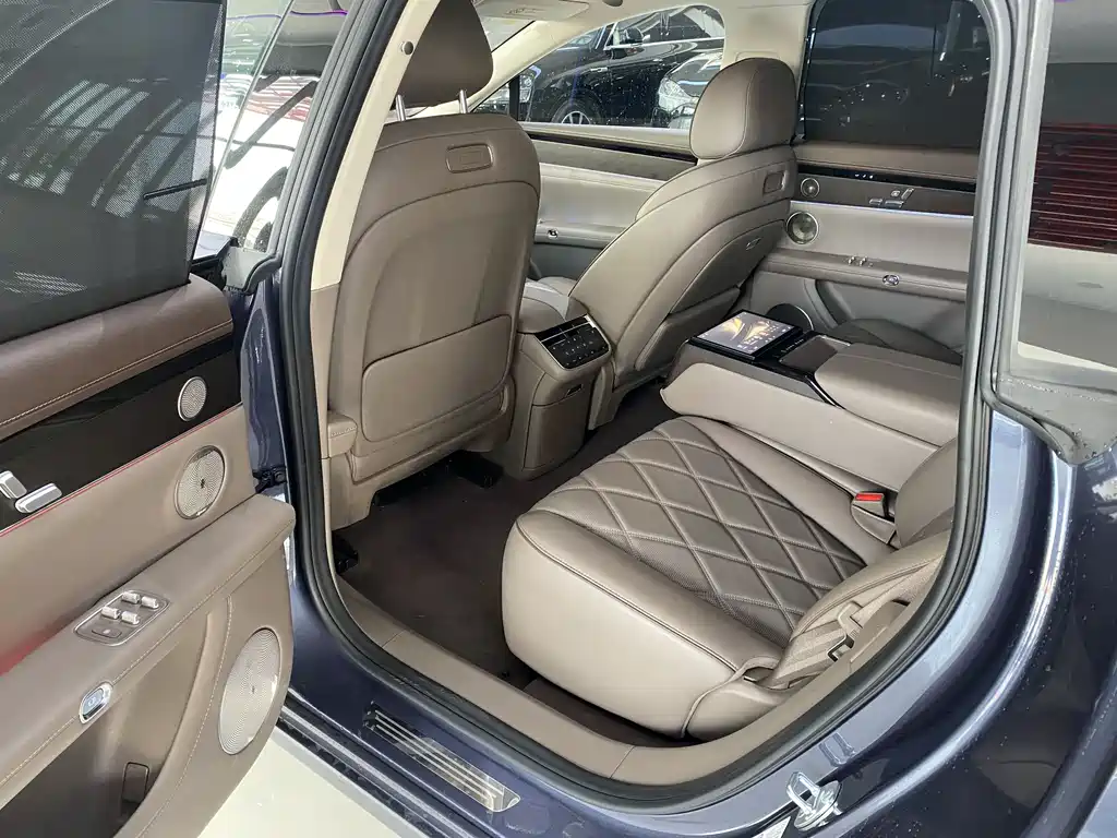 AITO ENJOY THE WORLD S9