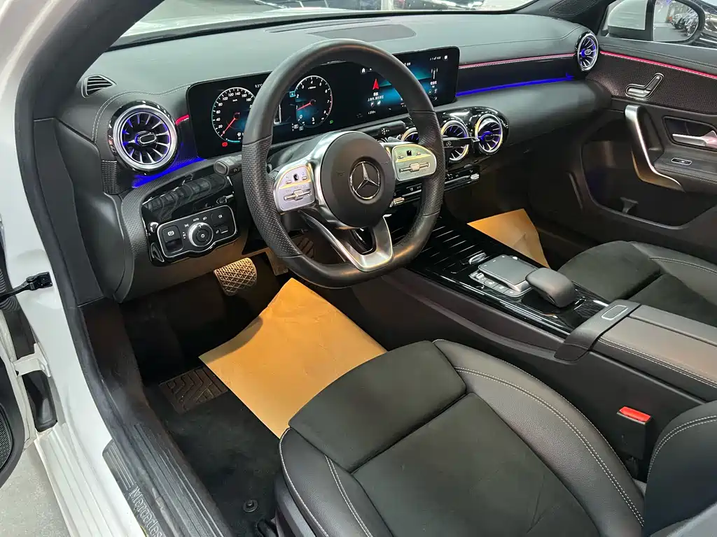 MERCEDES-BENZ A CLASS