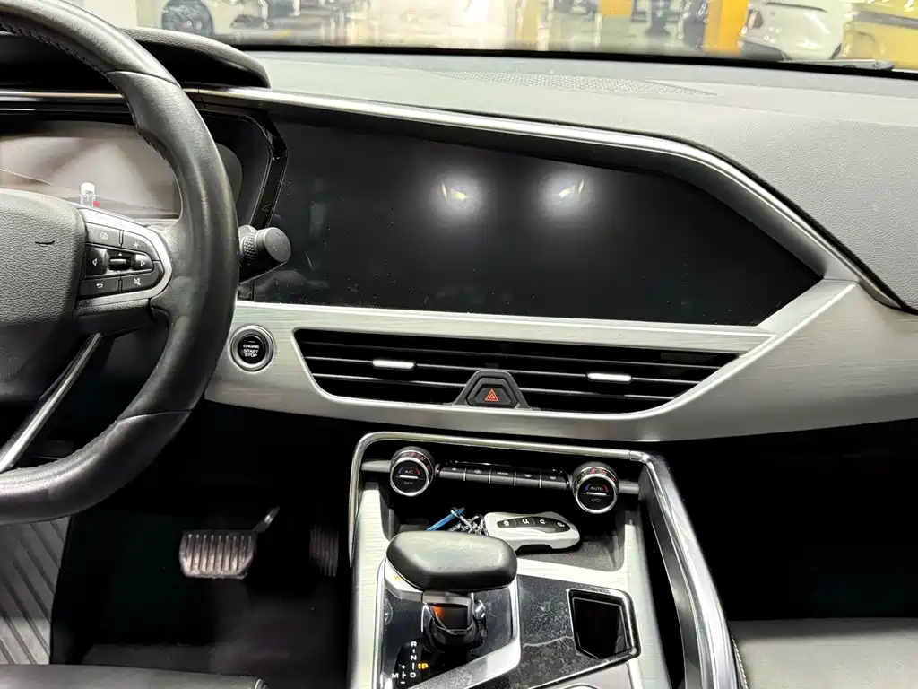 Geely Xingyue — миниатюра 15