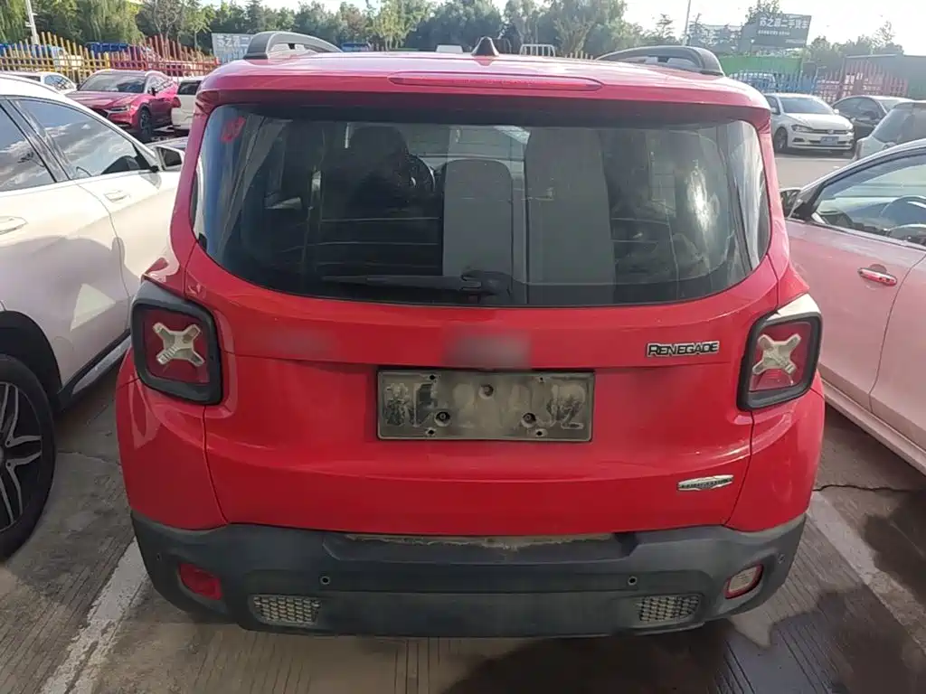 Jeep Renegade — миниатюра 6