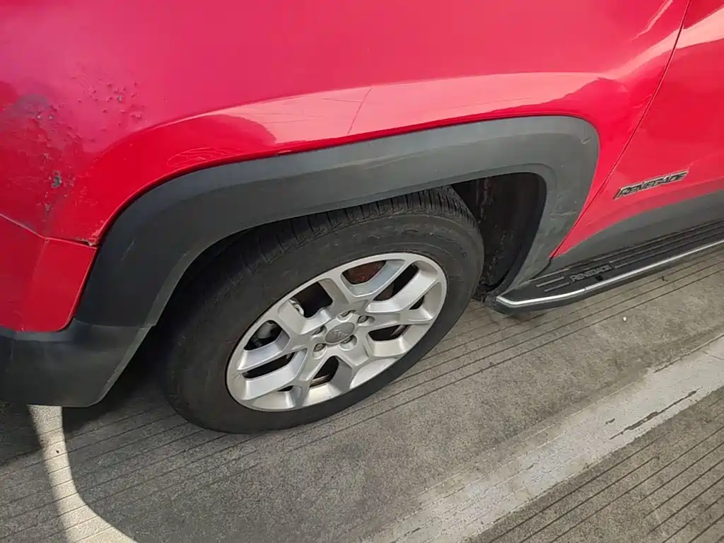 Jeep Renegade — миниатюра 23