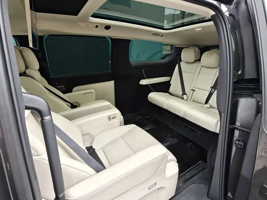 Li Auto Li MEGA — миниатюра 10