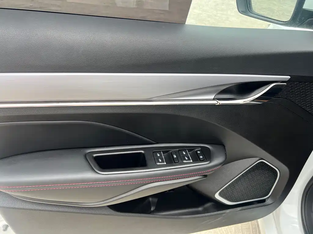 Geely Binrui — миниатюра 9