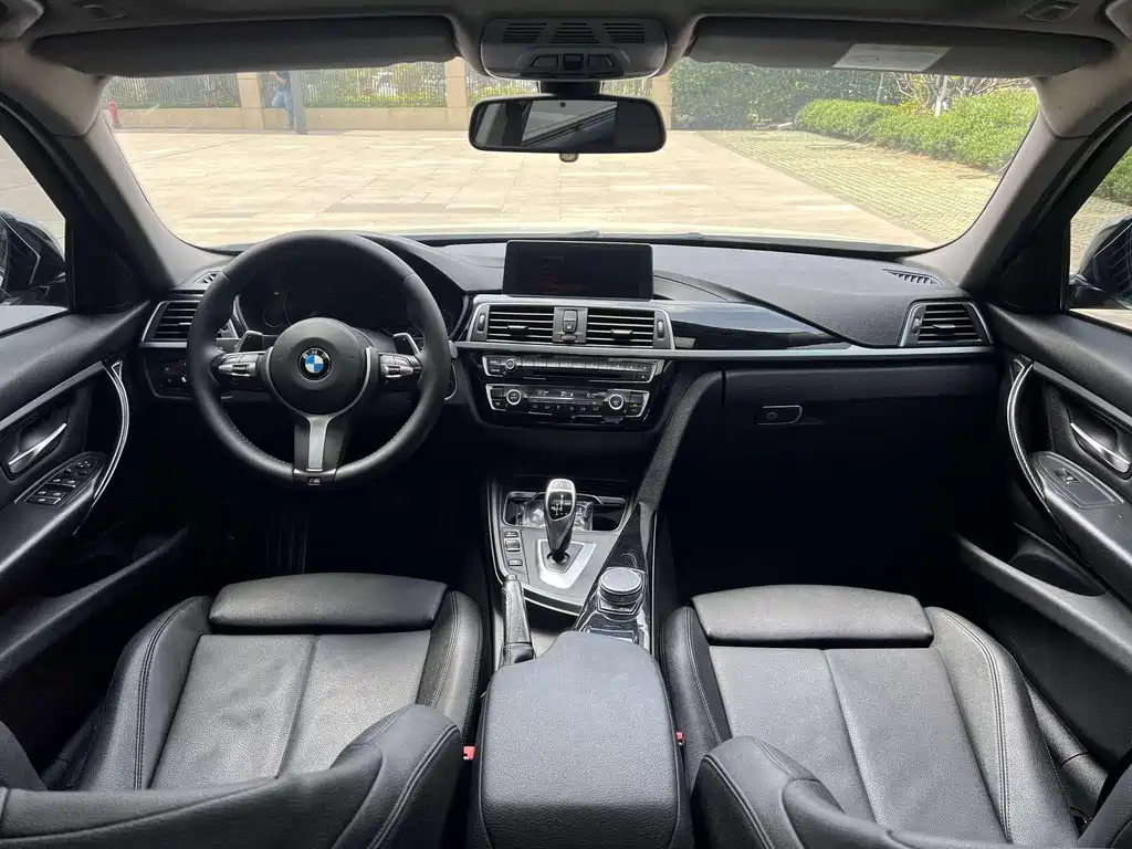 BMW 3 Series — миниатюра 10