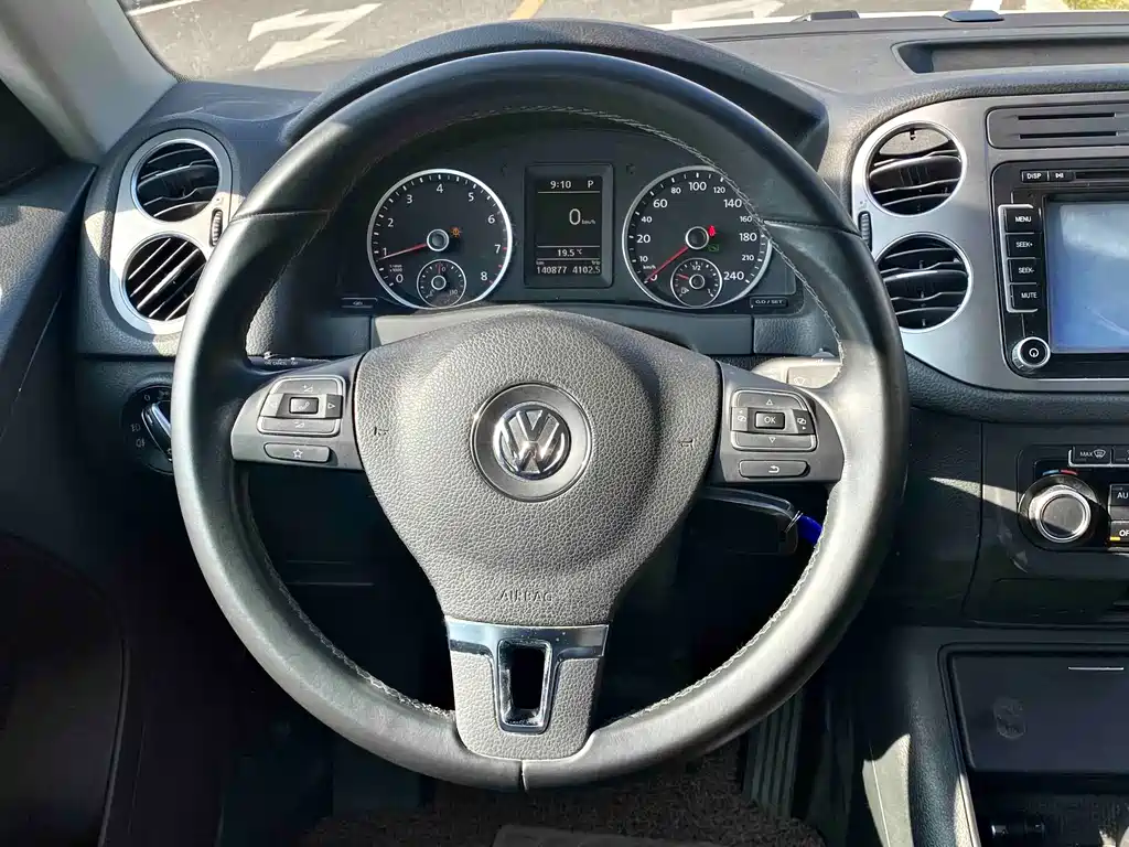 Volkswagen Tiguan — миниатюра 17