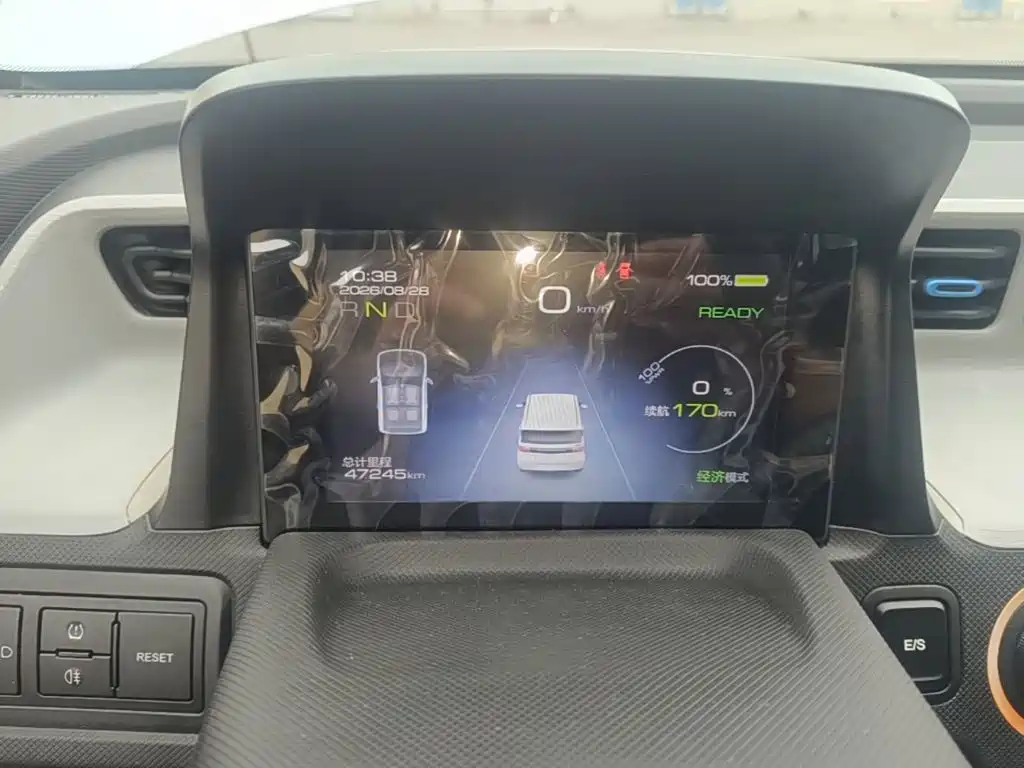 Wuling MINIEV — миниатюра 12