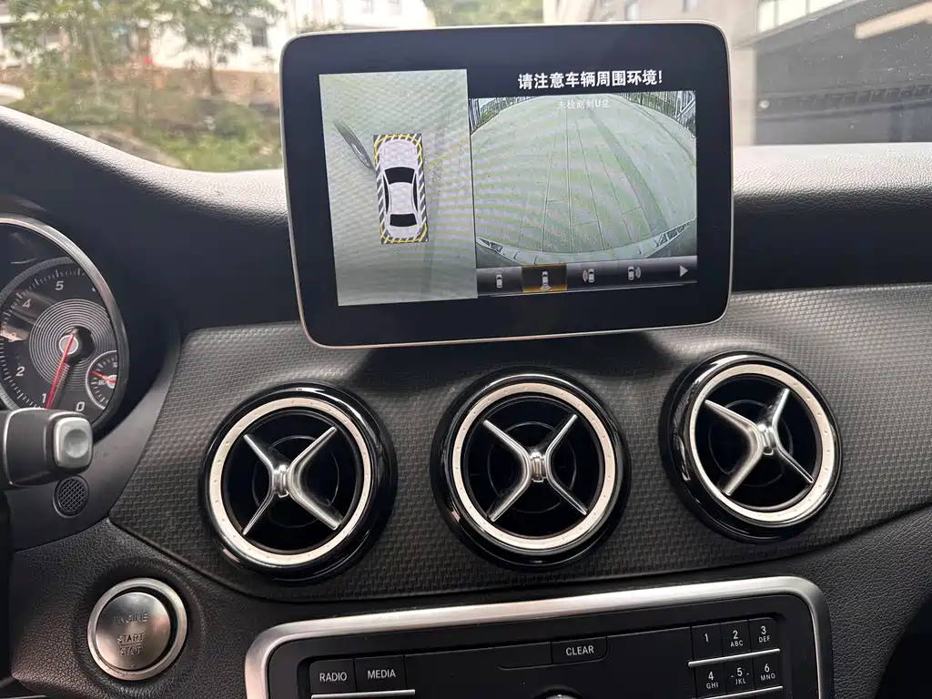 Mercedes-Benz GLA — миниатюра 19