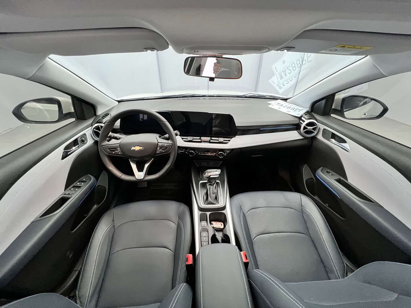 Chevrolet Monza 1.5 л 2023 г. Белый, пробег 4600 км