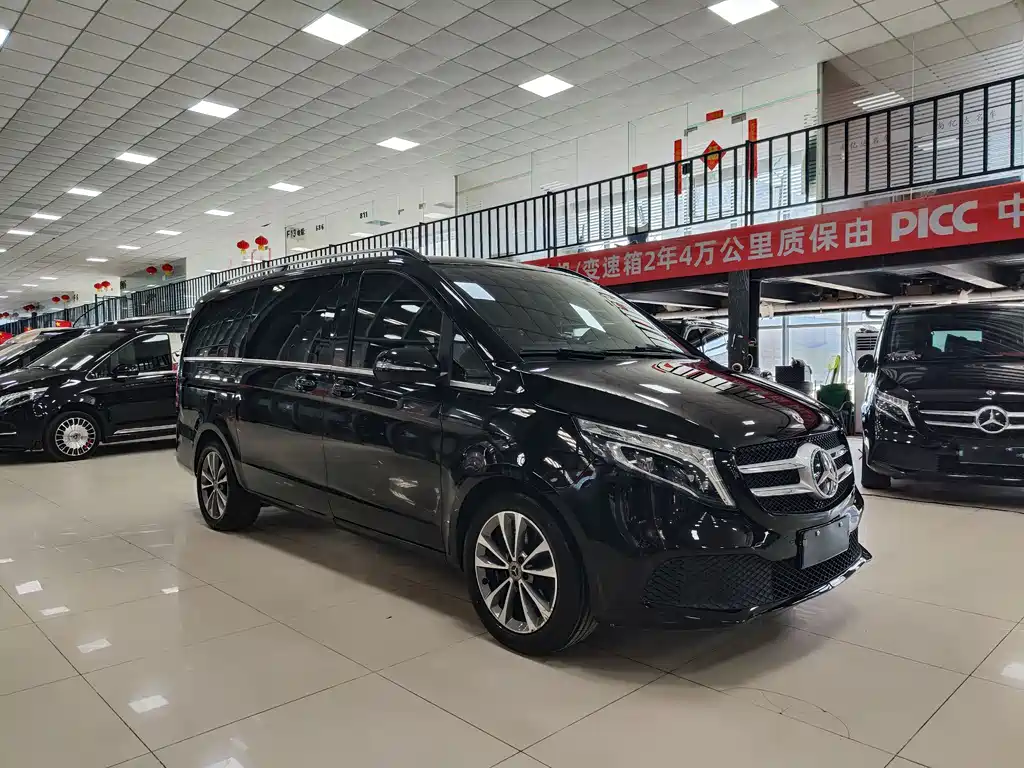 MERCEDES-BENZ V CLASS