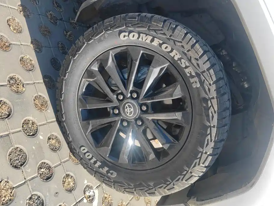 Toyota Prado — миниатюра 6