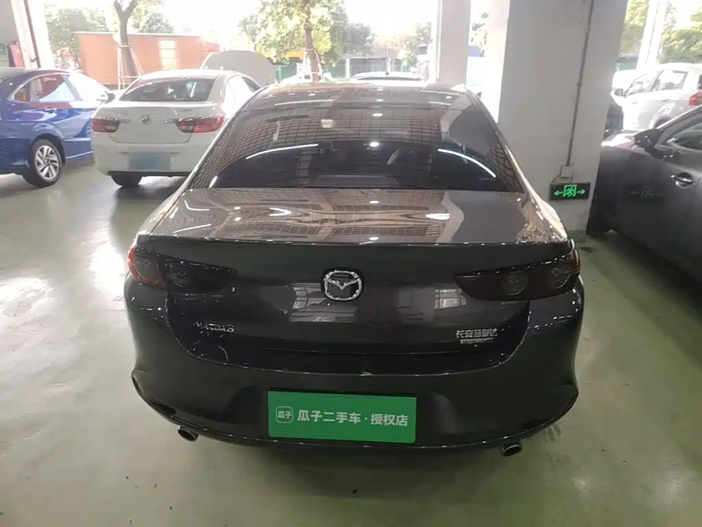 Mazda 3 Axela — миниатюра 6