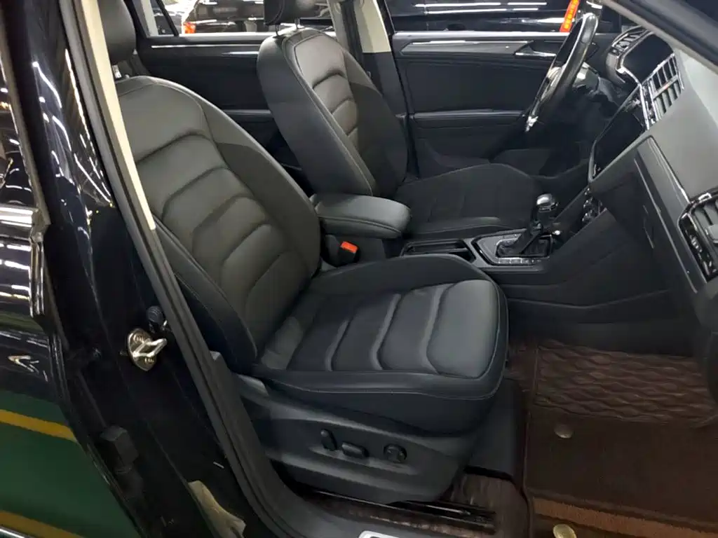 Volkswagen Tiguan L — миниатюра 25