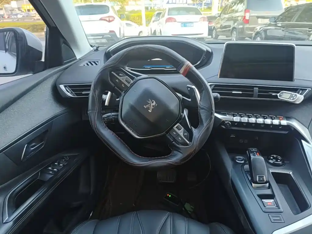 Peugeot 5008 — миниатюра 11