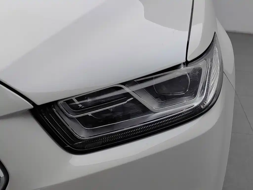 Ford Taurus — миниатюра 7