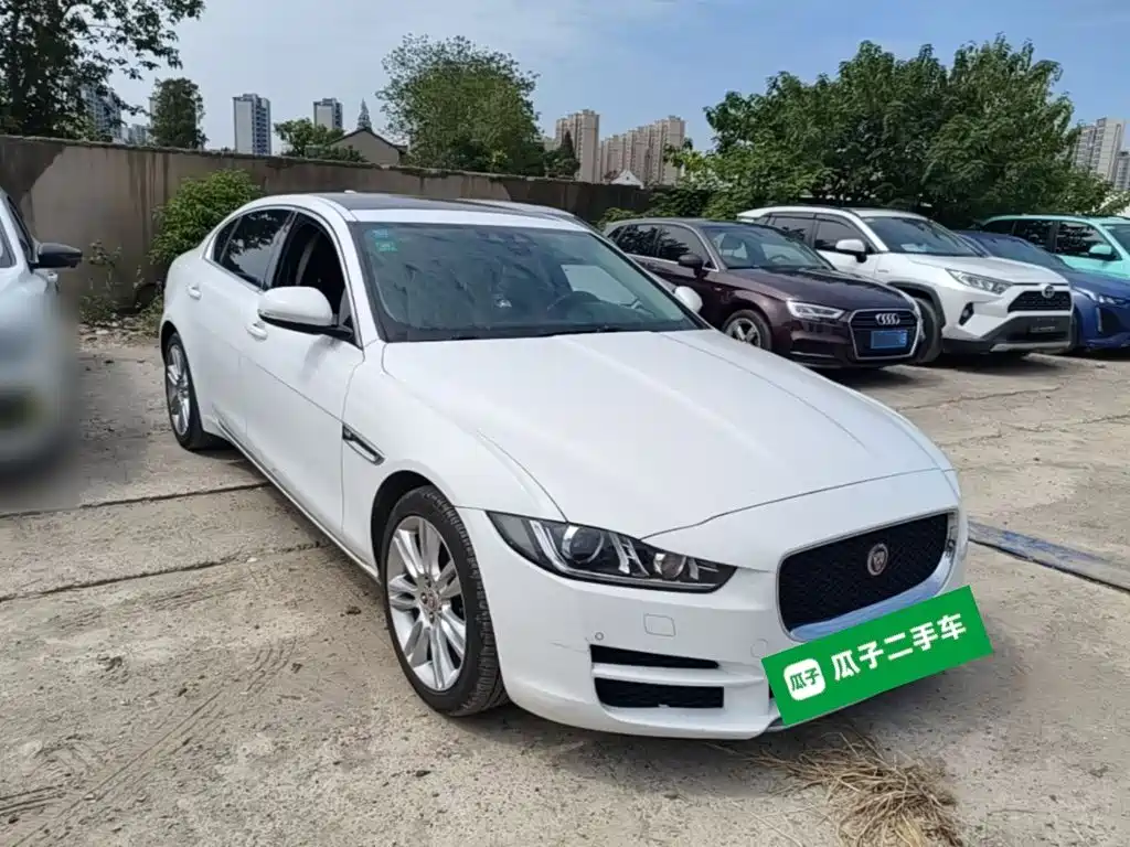 Jaguar XEL — миниатюра 4