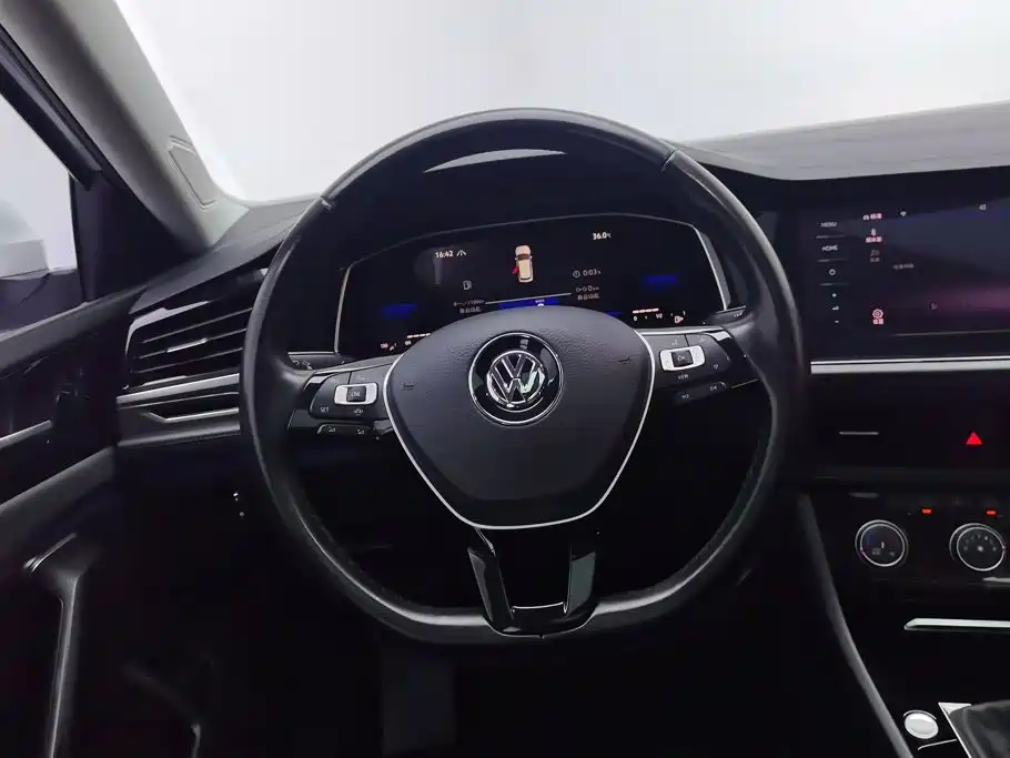 Volkswagen Sagitar — миниатюра 15