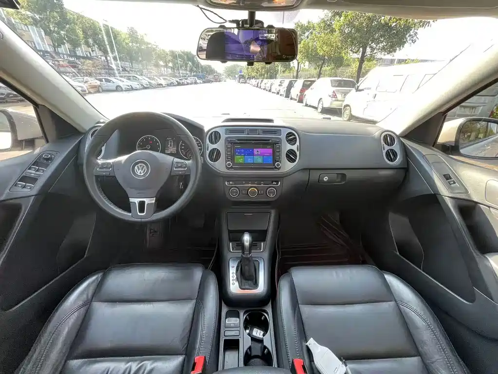 Volkswagen Tiguan — миниатюра 5
